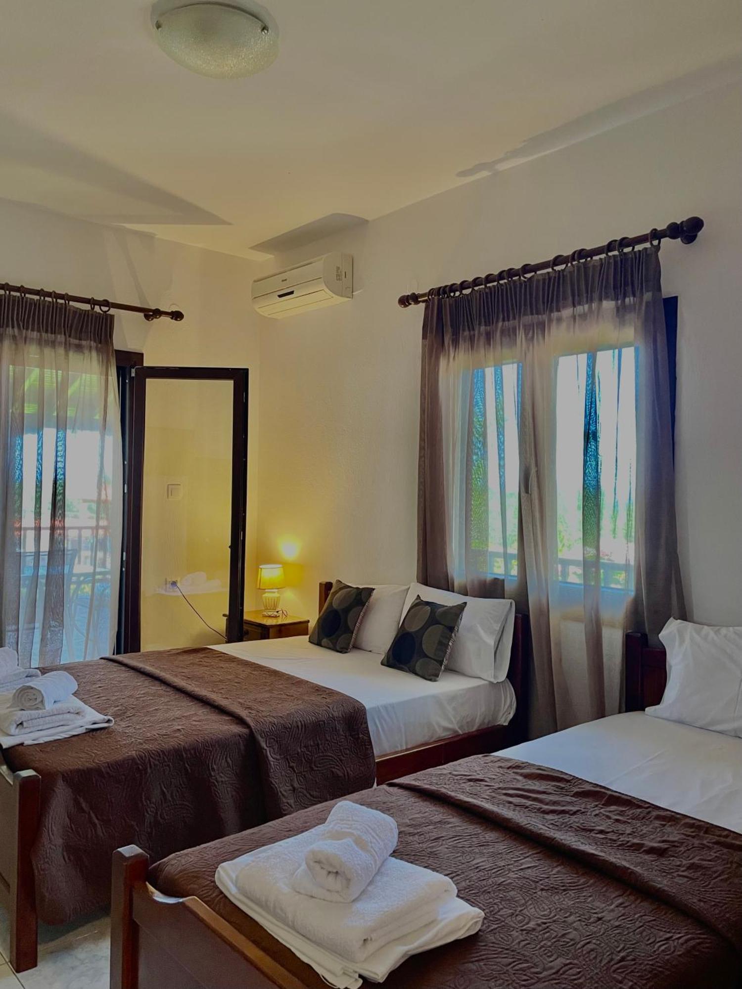 Anna Dani Apartments Vourvourou Exterior photo