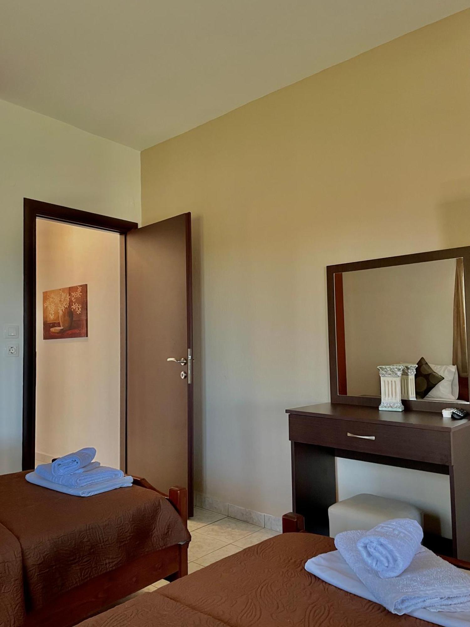 Anna Dani Apartments Vourvourou Exterior photo