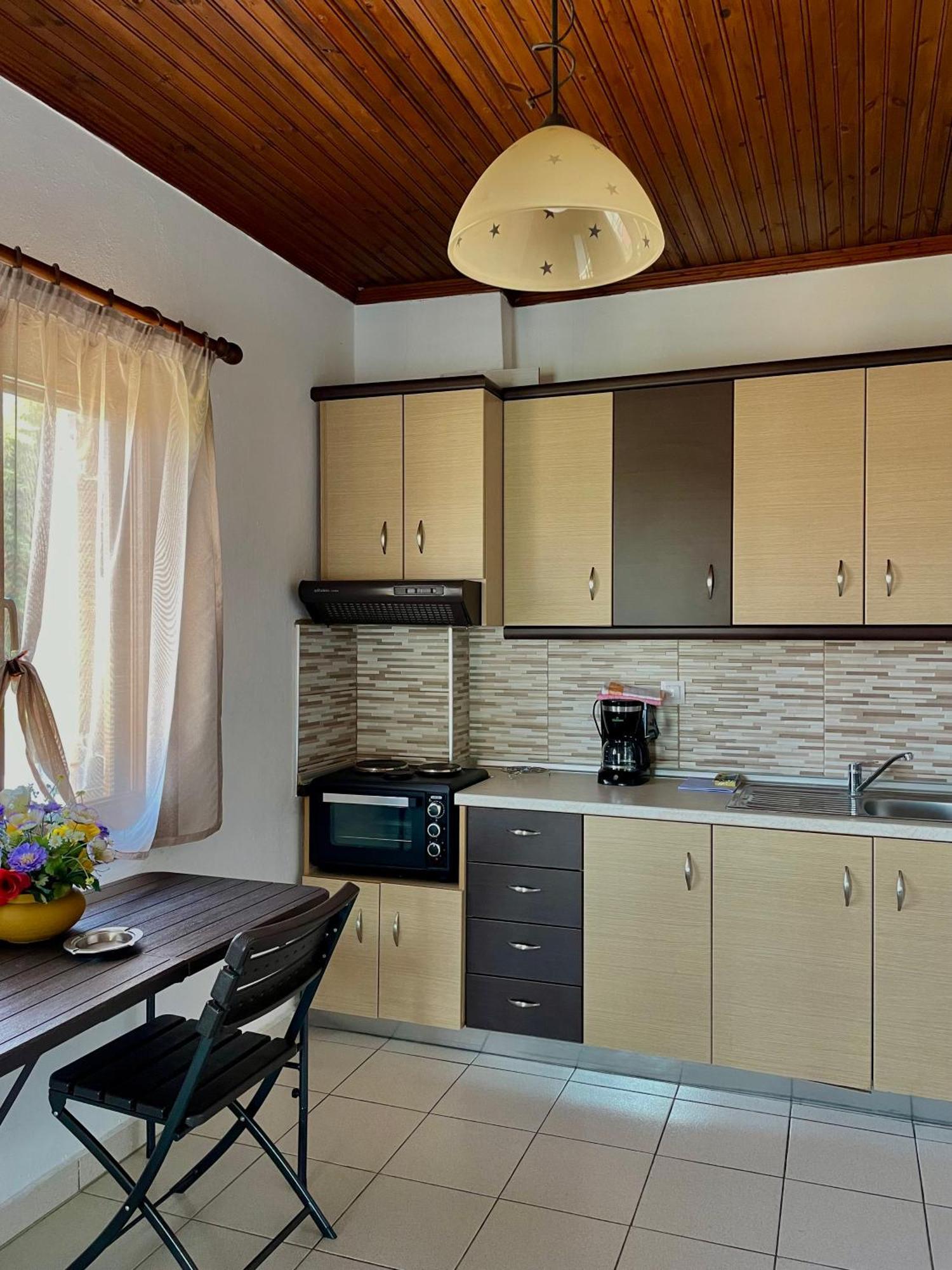 Anna Dani Apartments Vourvourou Exterior photo