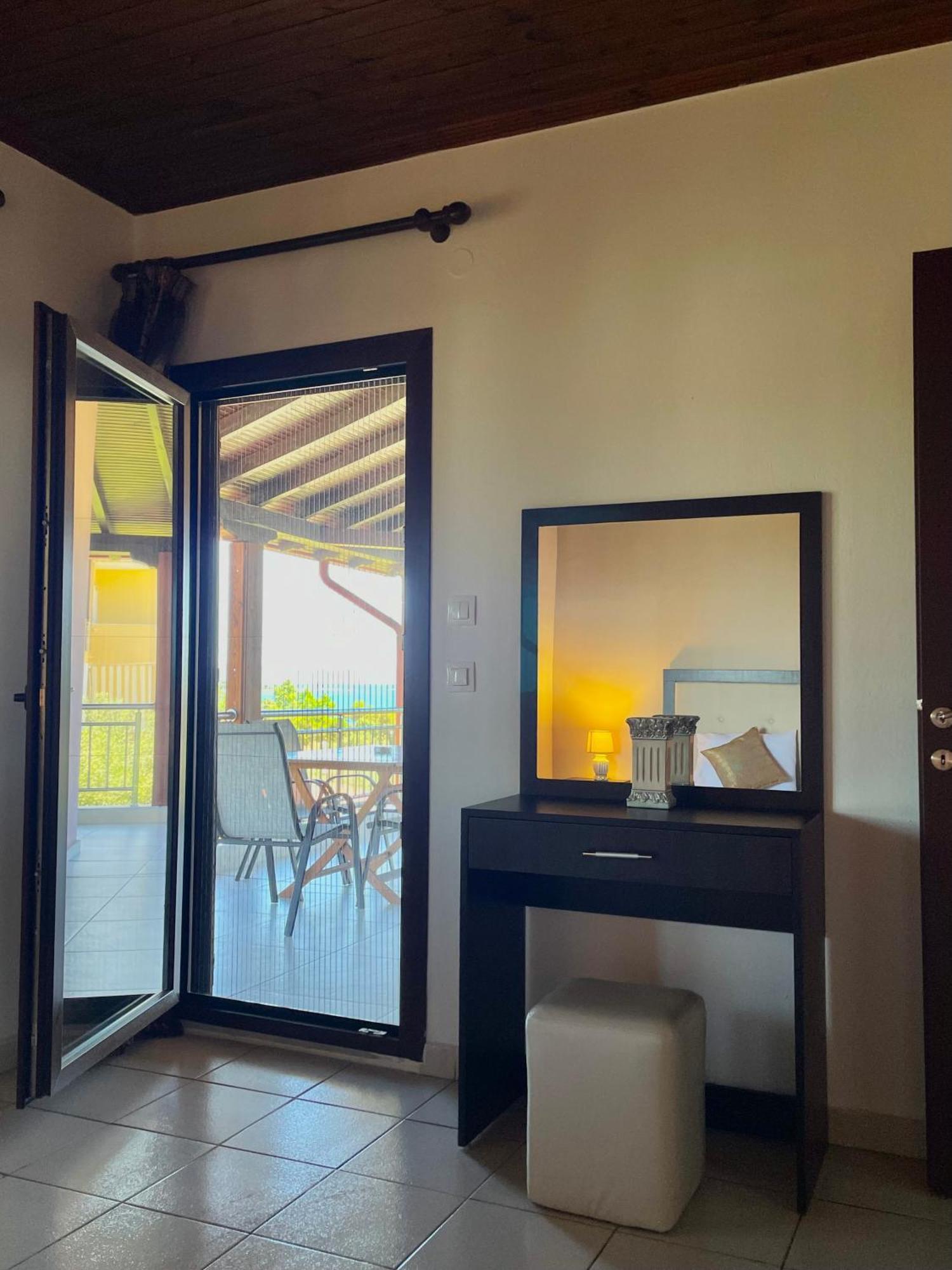 Anna Dani Apartments Vourvourou Exterior photo